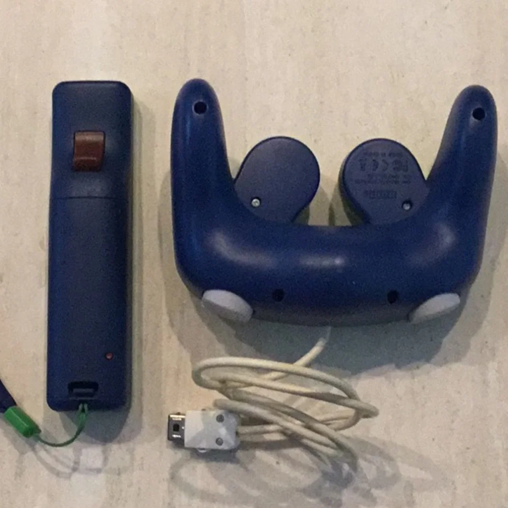 Luigi Wired Fight Pad PDP & Nintendo Wii Motion Plus Remote Controller Wheel Lot